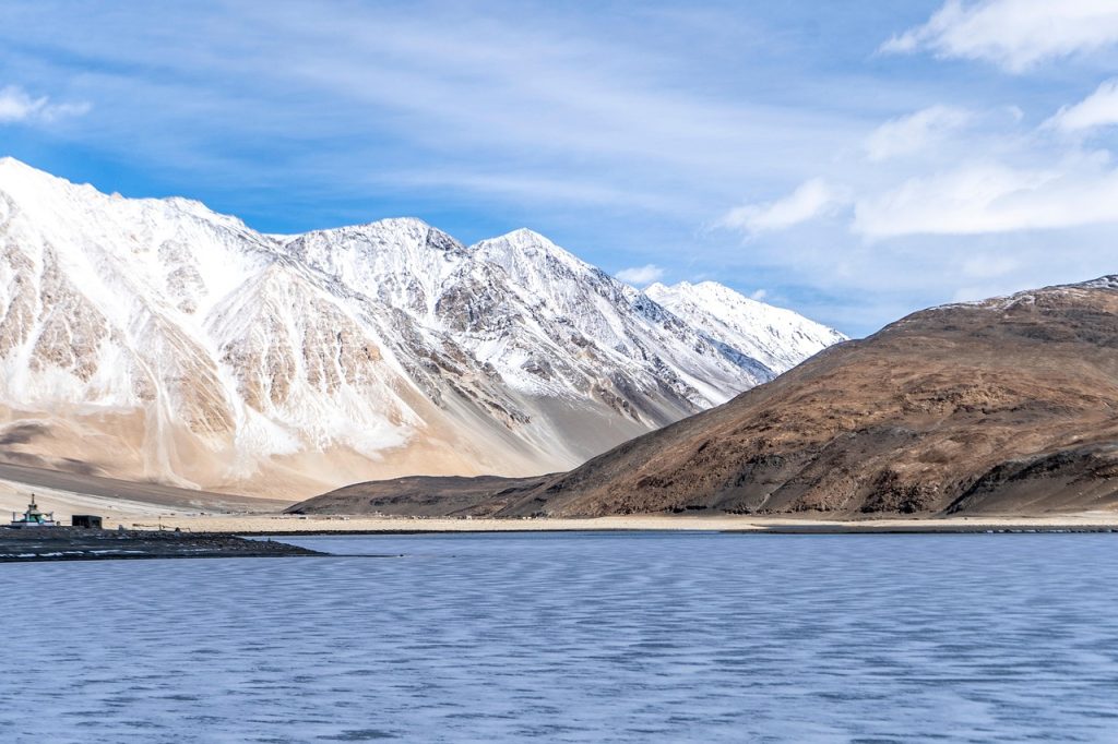 lake-6529960_1280