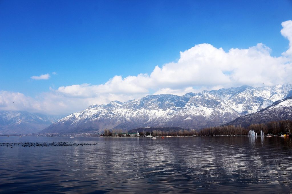 lake-7039109_1280