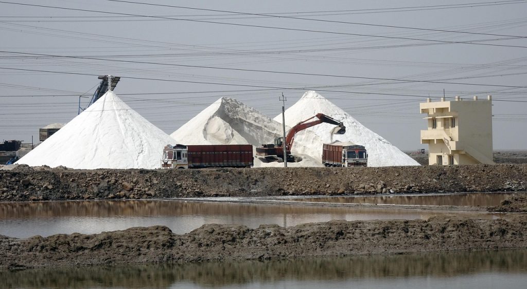 salt-3746676_1280 (1)